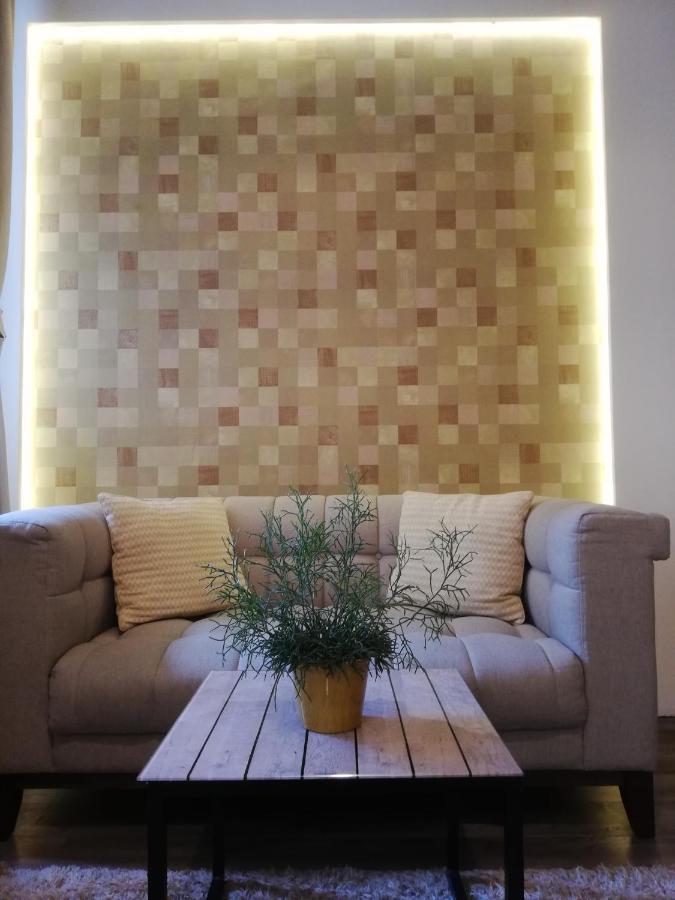 Embassy Studio Apartment Citypark Budapest Luaran gambar